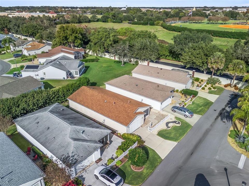 待售: $298,000 (2 贝兹, 2 浴室, 1188 平方英尺)