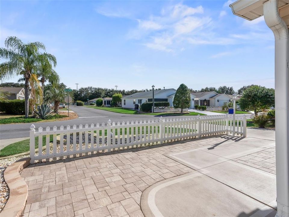 待售: $298,000 (2 贝兹, 2 浴室, 1188 平方英尺)