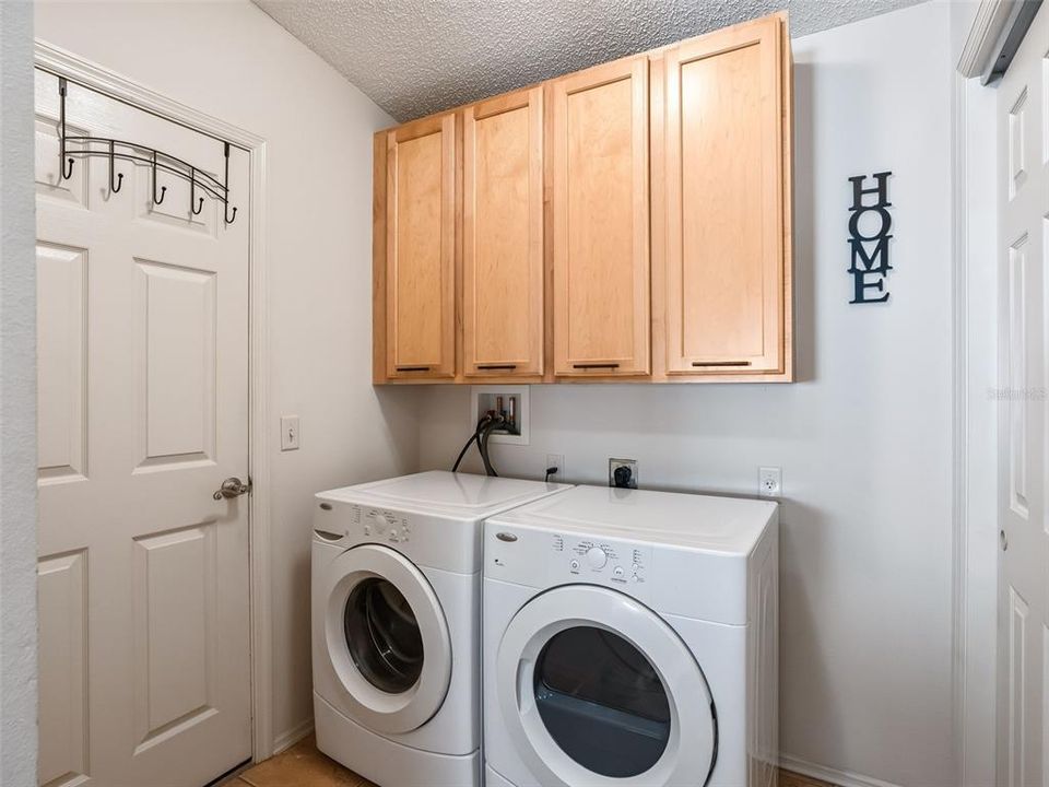 待售: $298,000 (2 贝兹, 2 浴室, 1188 平方英尺)