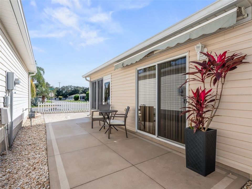 待售: $298,000 (2 贝兹, 2 浴室, 1188 平方英尺)