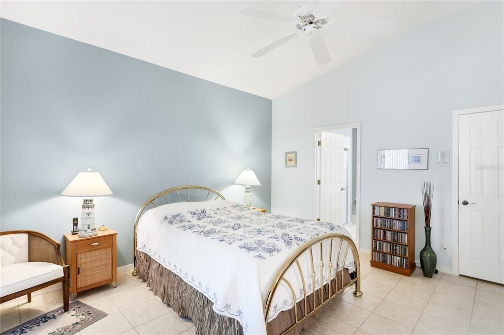 En Venta: $649,900 (3 camas, 2 baños, 1856 Pies cuadrados)