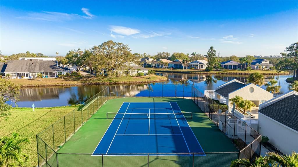 En Venta: $649,900 (3 camas, 2 baños, 1856 Pies cuadrados)