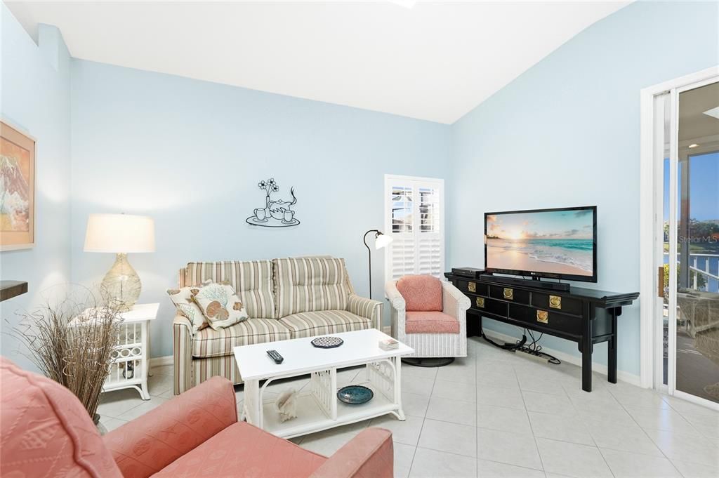 En Venta: $649,900 (3 camas, 2 baños, 1856 Pies cuadrados)