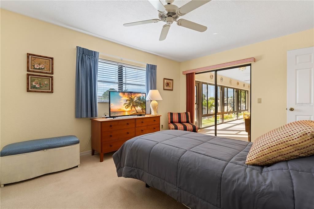 На продажу: $636,000 (3 спален, 2 ванн, 2469 Квадратных фут)