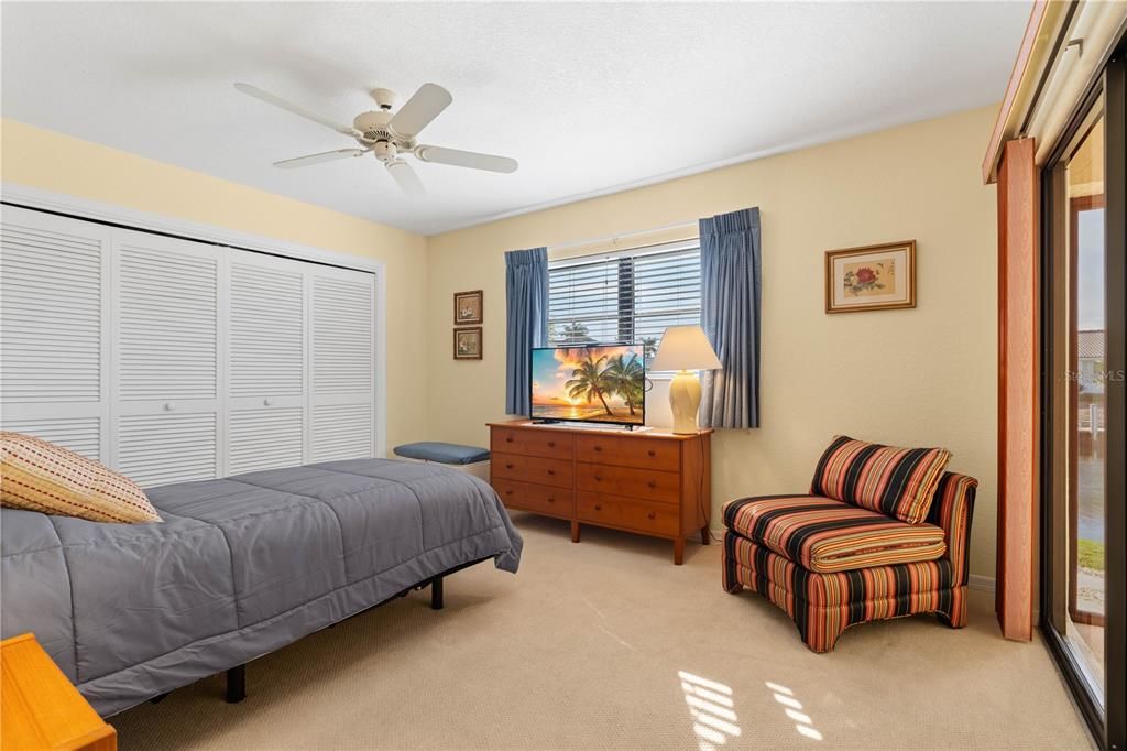 На продажу: $636,000 (3 спален, 2 ванн, 2469 Квадратных фут)