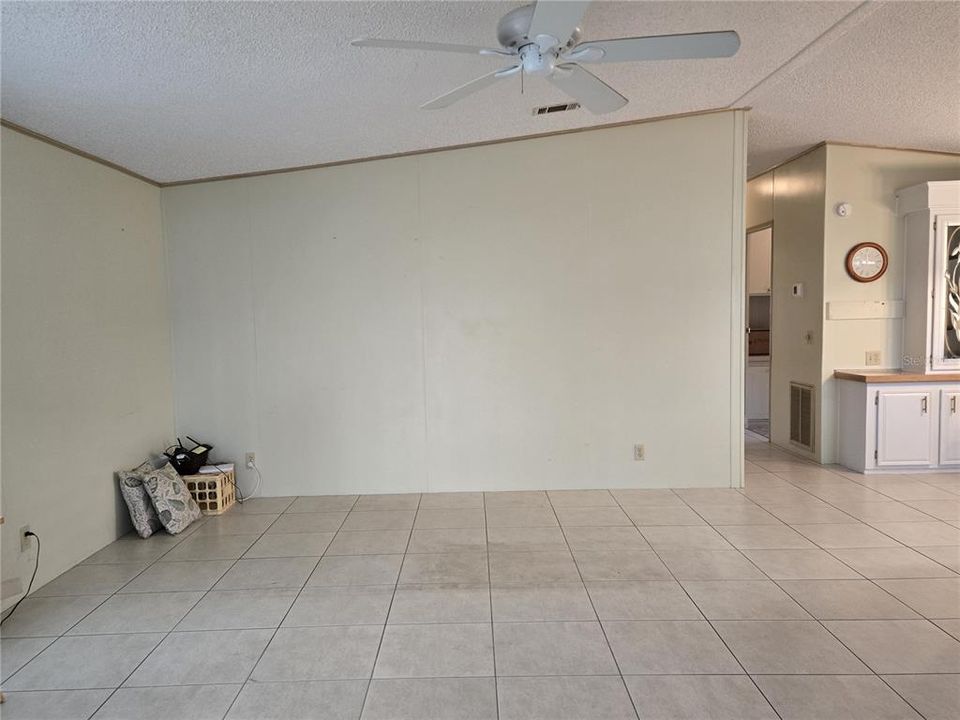 For Sale: $152,500 (2 beds, 2 baths, 1254 Square Feet)