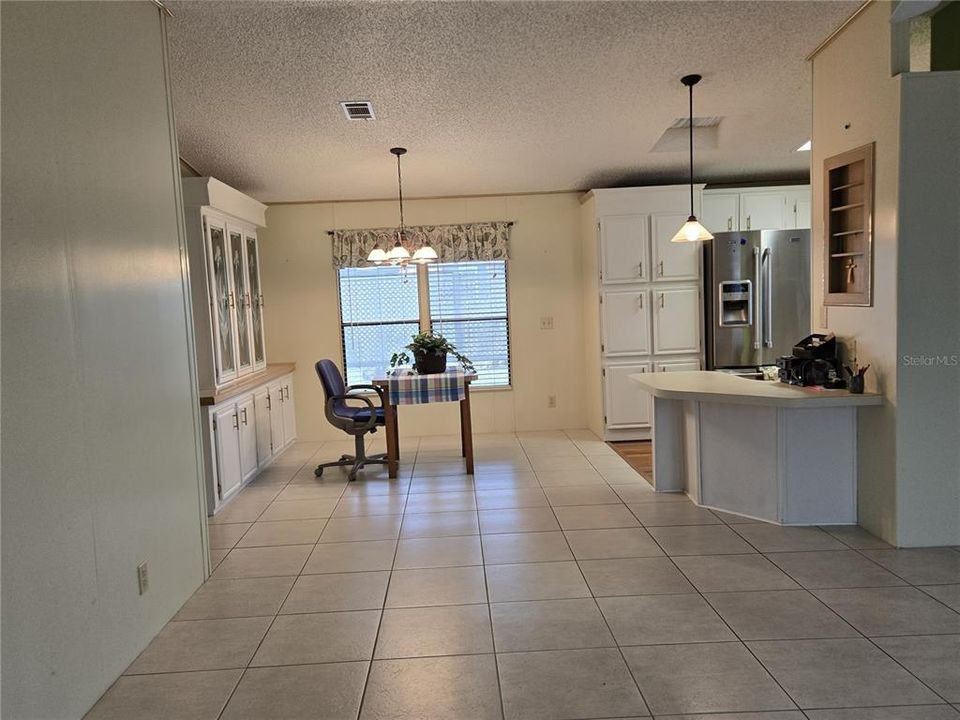 For Sale: $152,500 (2 beds, 2 baths, 1254 Square Feet)