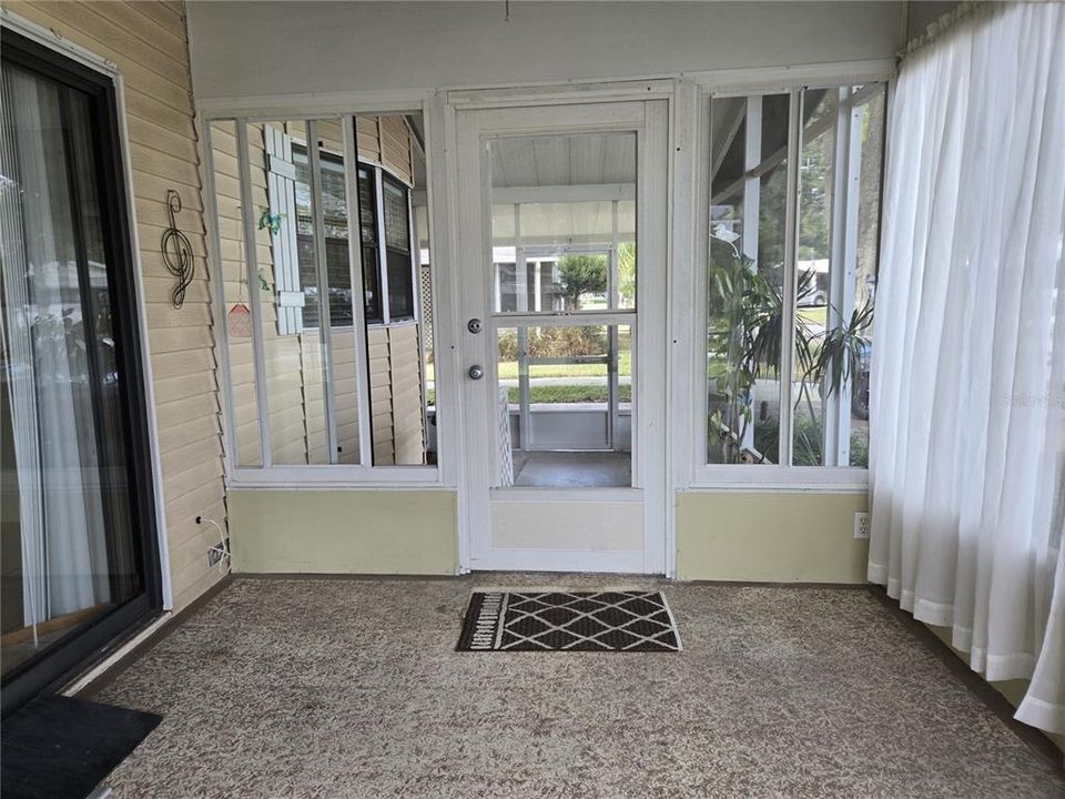 For Sale: $152,500 (2 beds, 2 baths, 1254 Square Feet)