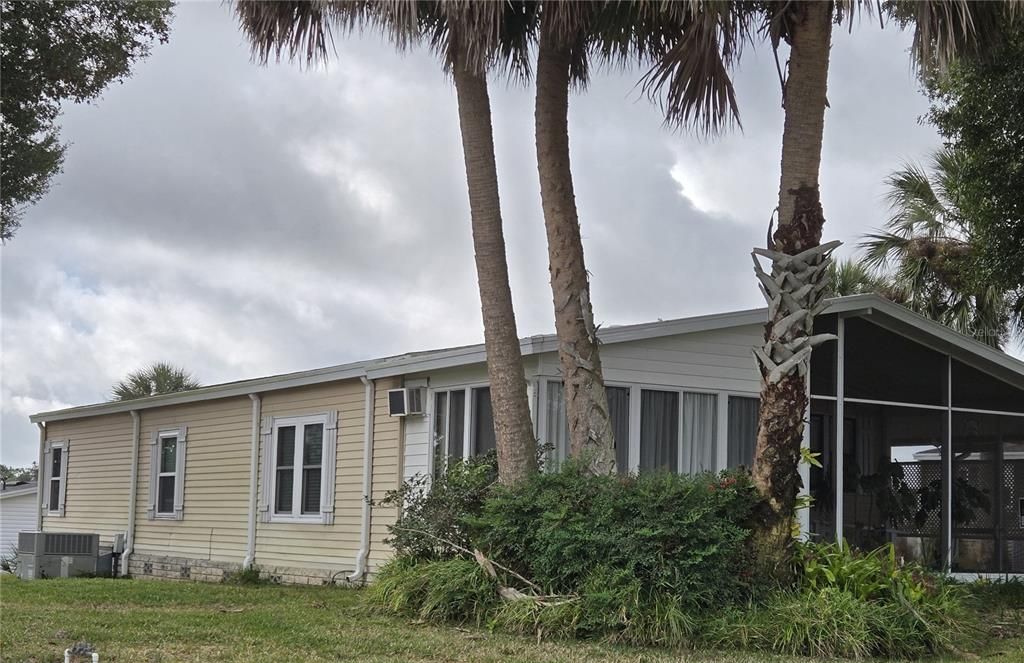 For Sale: $152,500 (2 beds, 2 baths, 1254 Square Feet)