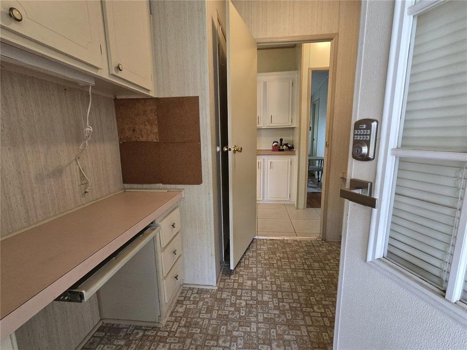 For Sale: $152,500 (2 beds, 2 baths, 1254 Square Feet)
