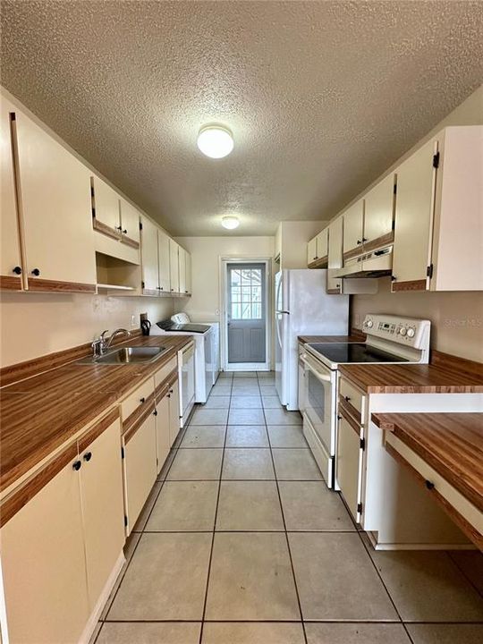 На продажу: $142,500 (3 спален, 2 ванн, 1140 Квадратных фут)