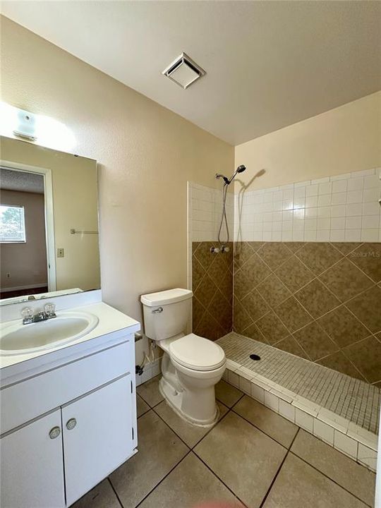 На продажу: $142,500 (3 спален, 2 ванн, 1140 Квадратных фут)