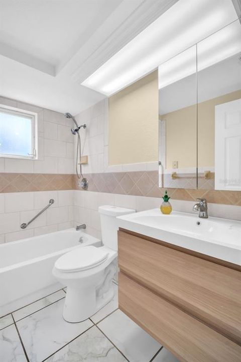 待售: $315,000 (2 贝兹, 2 浴室, 1312 平方英尺)