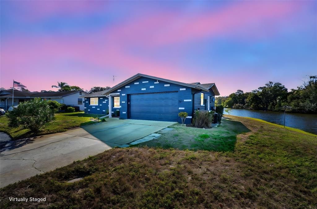 待售: $315,000 (2 贝兹, 2 浴室, 1312 平方英尺)