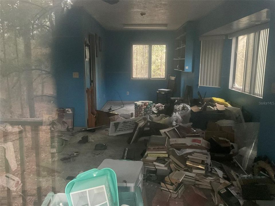 На продажу: $150,000 (2 спален, 2 ванн, 1352 Квадратных фут)