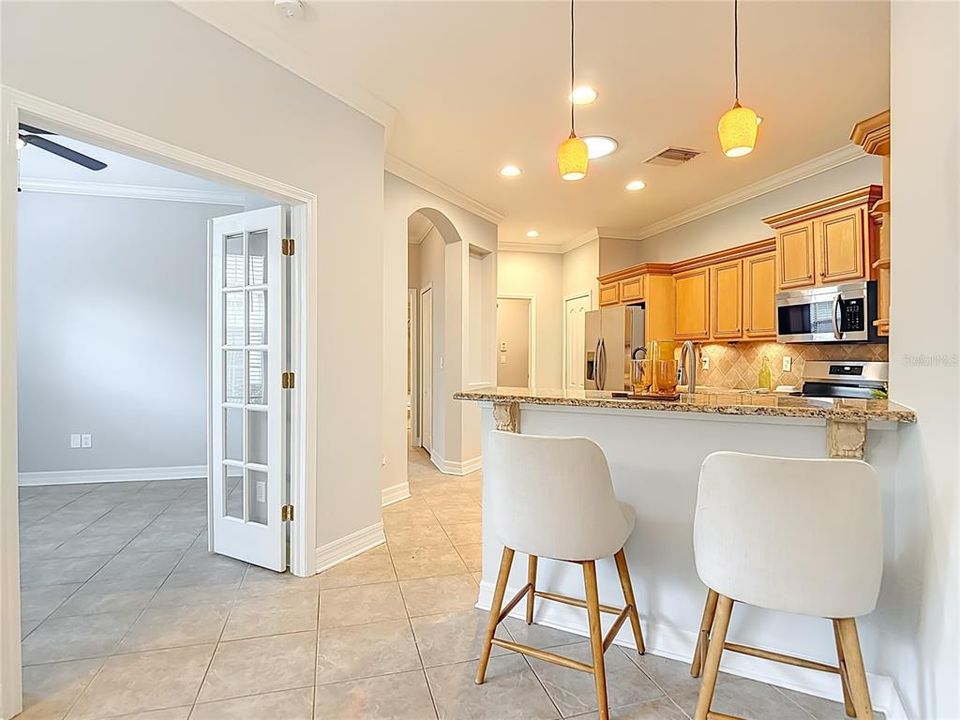 En Venta: $369,000 (3 camas, 2 baños, 1964 Pies cuadrados)