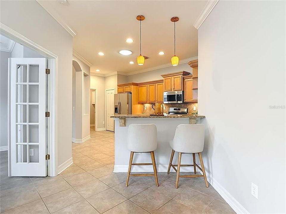 En Venta: $369,000 (3 camas, 2 baños, 1964 Pies cuadrados)