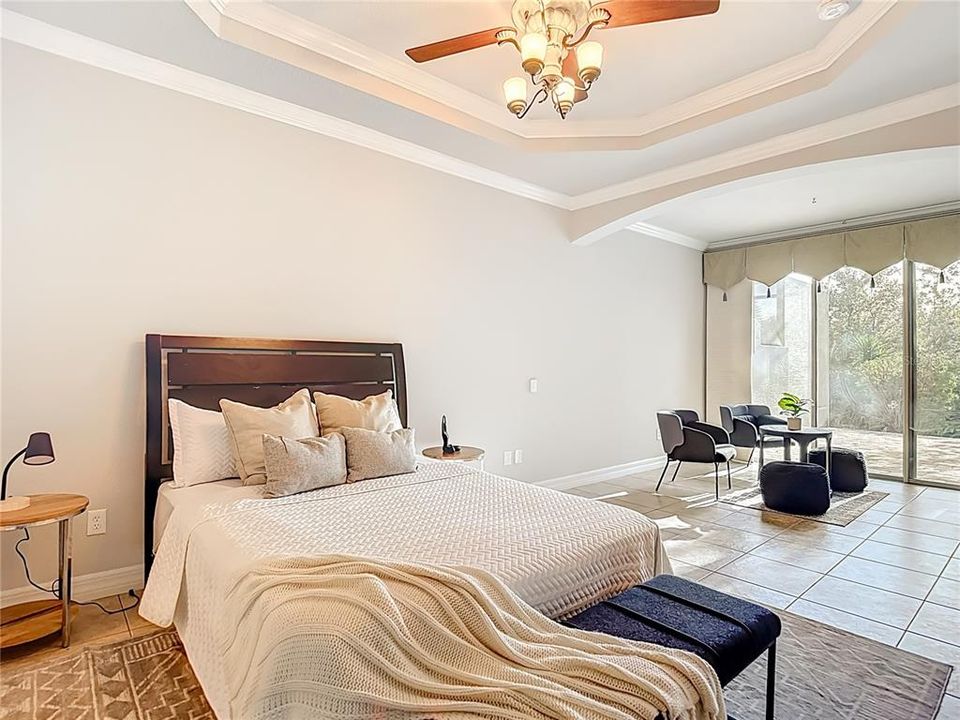 En Venta: $369,000 (3 camas, 2 baños, 1964 Pies cuadrados)