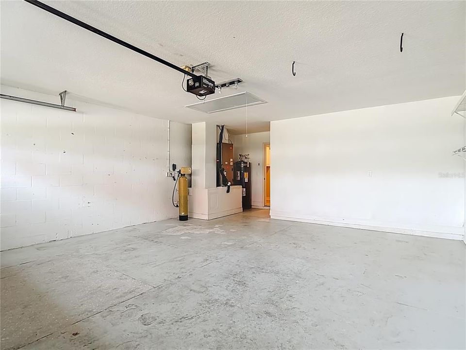 En Venta: $369,000 (3 camas, 2 baños, 1964 Pies cuadrados)