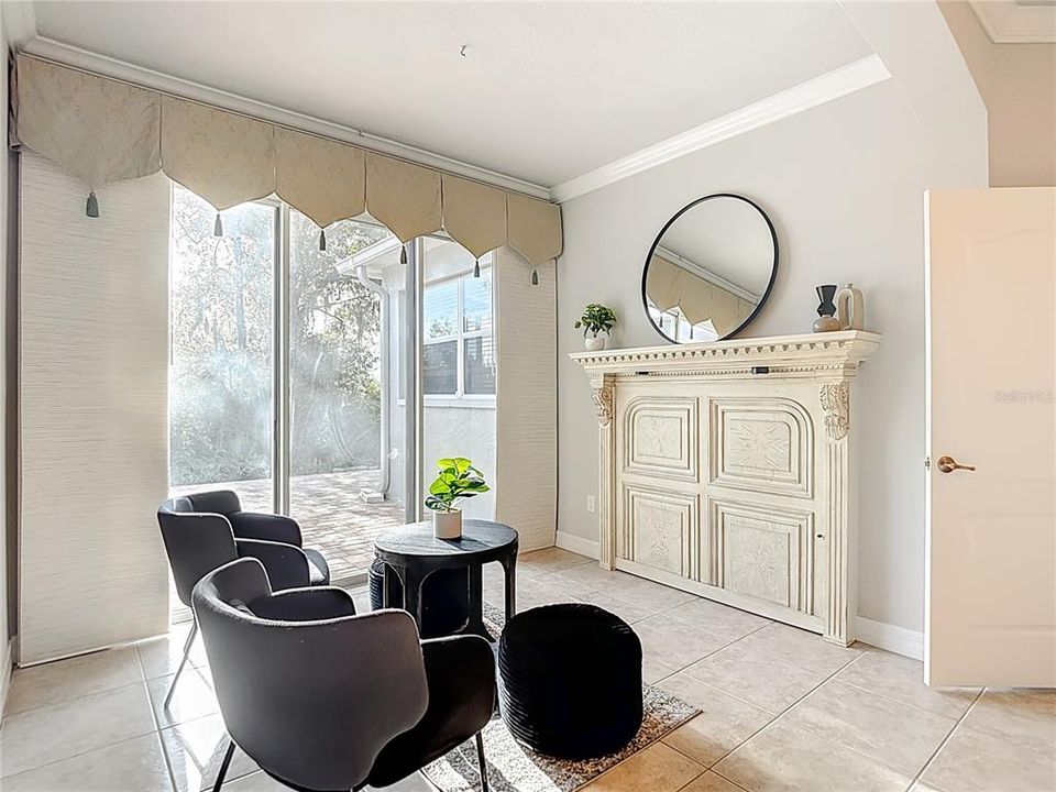 En Venta: $369,000 (3 camas, 2 baños, 1964 Pies cuadrados)