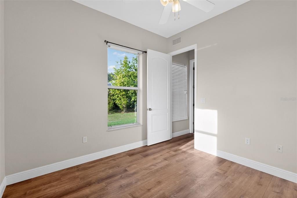 待售: $450,000 (4 贝兹, 3 浴室, 2124 平方英尺)