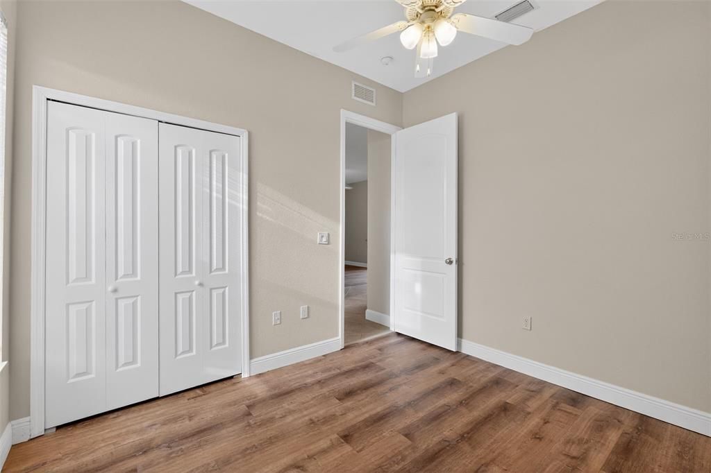 待售: $450,000 (4 贝兹, 3 浴室, 2124 平方英尺)