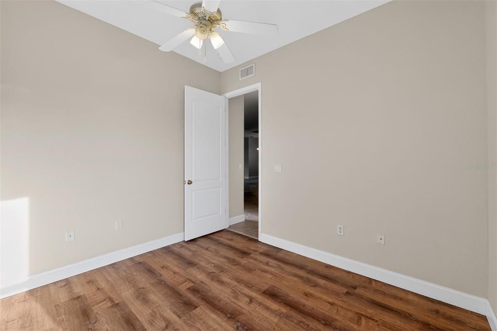 待售: $450,000 (4 贝兹, 3 浴室, 2124 平方英尺)