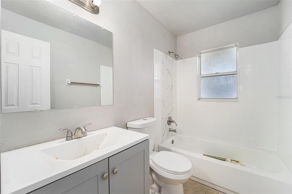 В аренду: $2,000 (3 спален, 1 ванн, 1100 Квадратных фут)