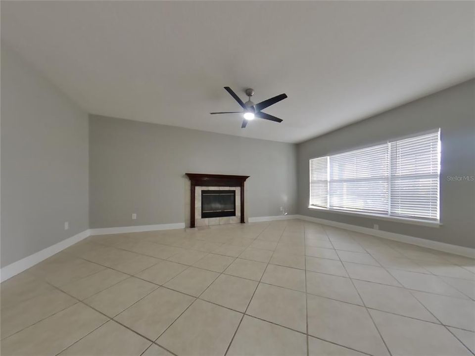 En Renta: $2,549 (4 camas, 2 baños, 2013 Pies cuadrados)