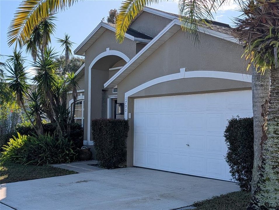 В аренду: $2,400 (3 спален, 2 ванн, 1739 Квадратных фут)