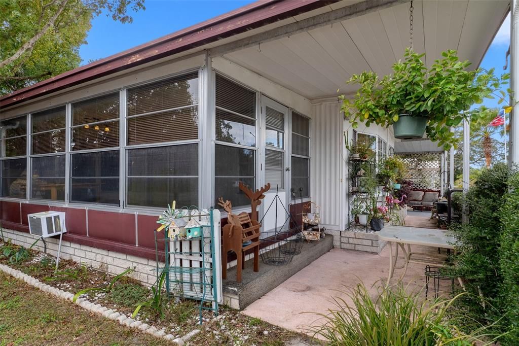 En Venta: $144,900 (2 camas, 2 baños, 989 Pies cuadrados)