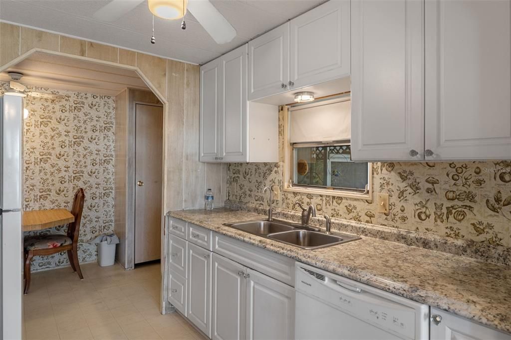 En Venta: $144,900 (2 camas, 2 baños, 989 Pies cuadrados)