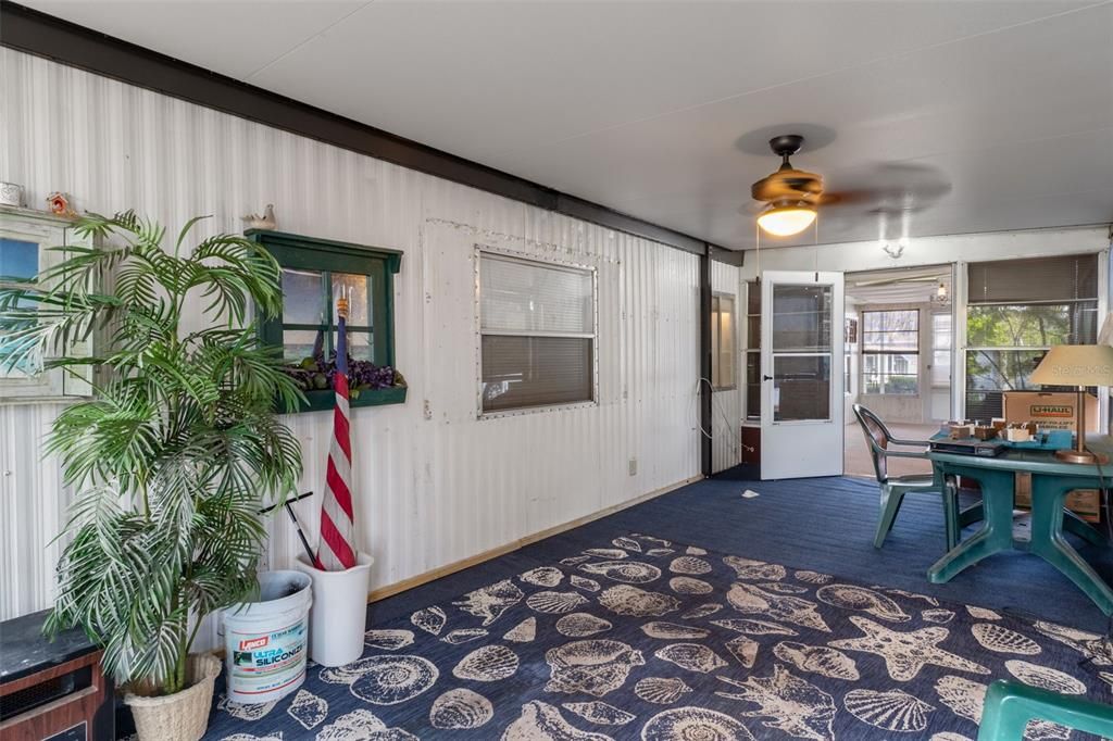 En Venta: $144,900 (2 camas, 2 baños, 989 Pies cuadrados)