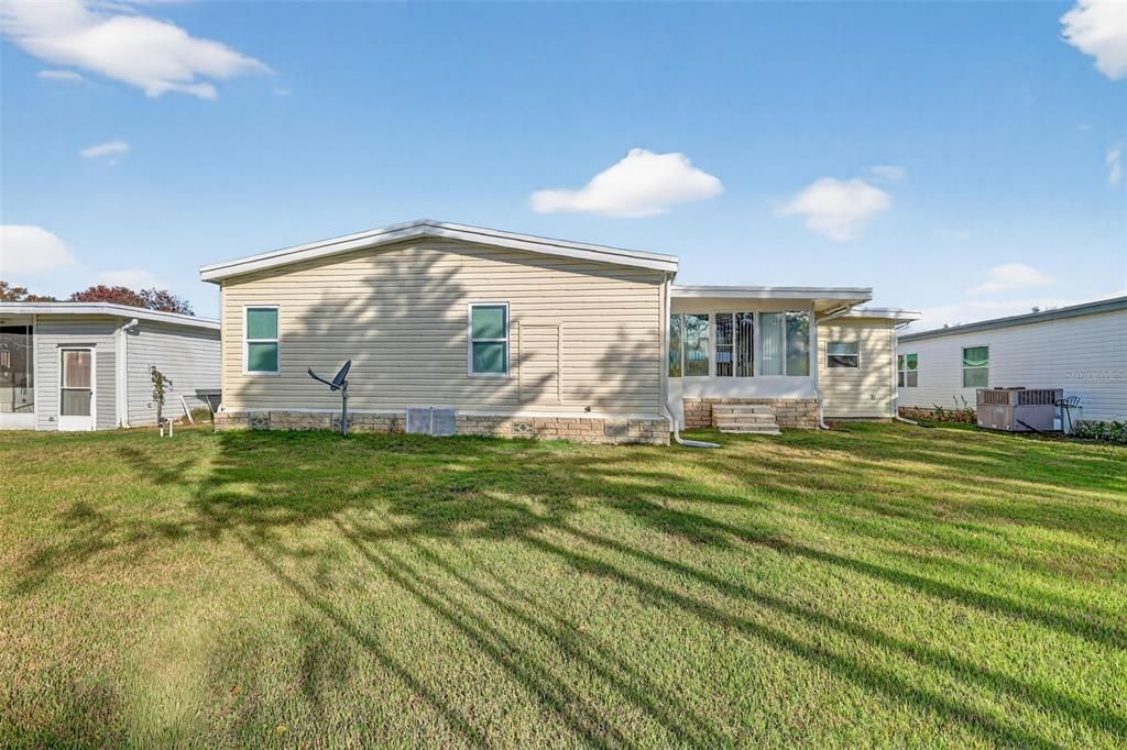 На продажу: $224,900 (2 спален, 2 ванн, 1550 Квадратных фут)