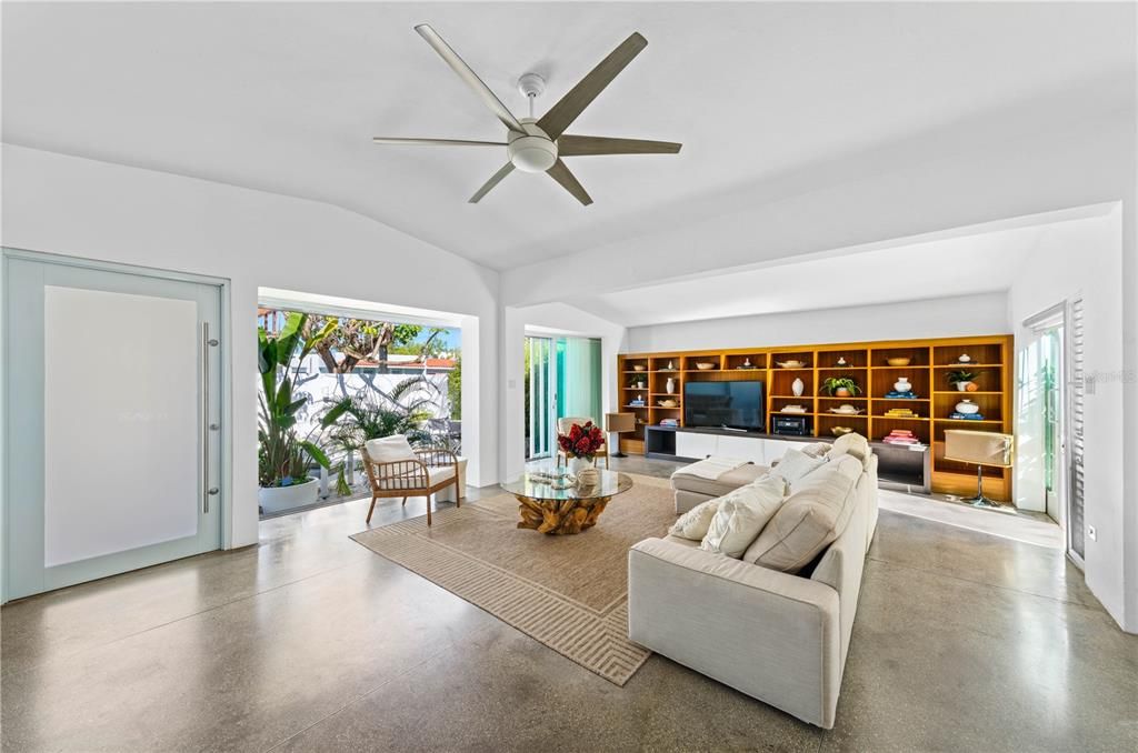 待售: $1,650,000 (4 贝兹, 3 浴室, 3003 平方英尺)