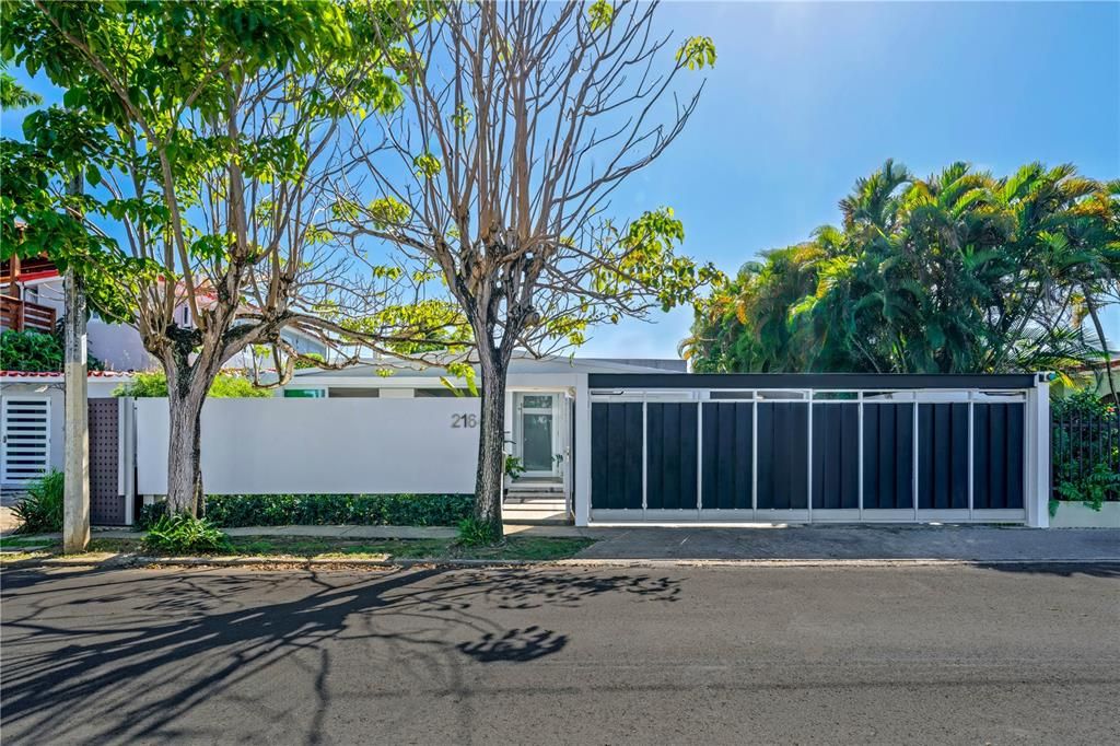 待售: $1,650,000 (4 贝兹, 3 浴室, 3003 平方英尺)