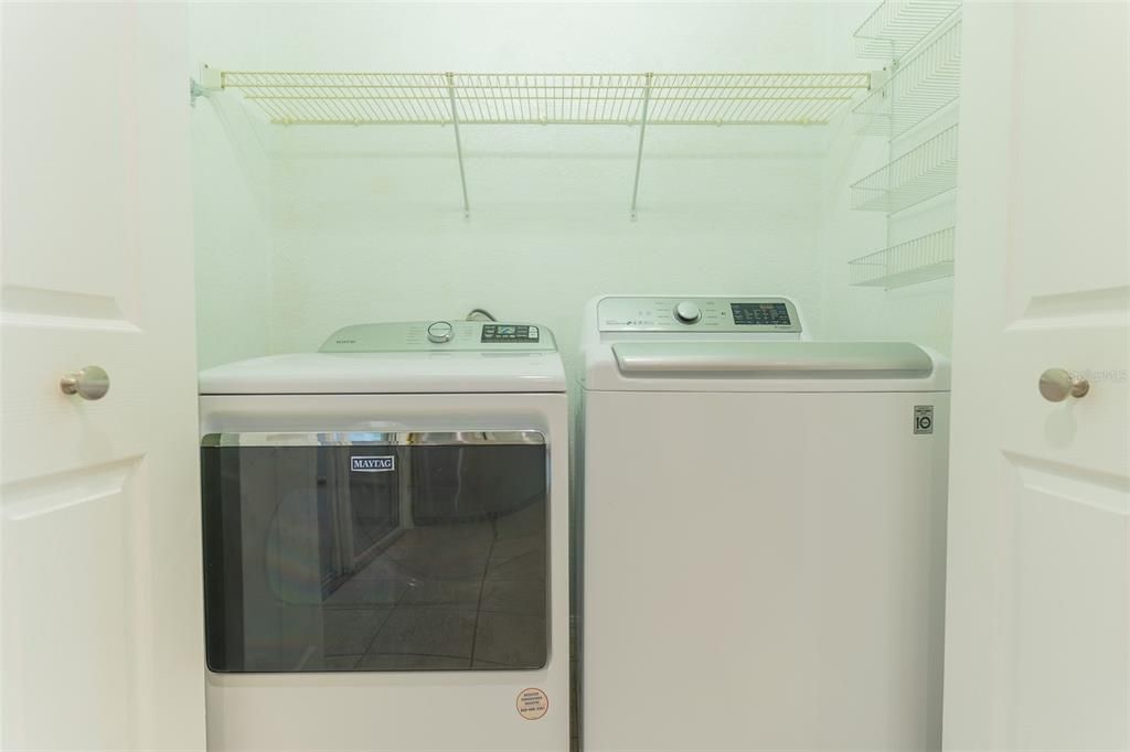 En Venta: $274,500 (3 camas, 2 baños, 1396 Pies cuadrados)