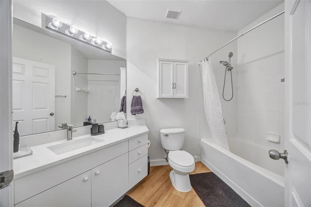 For Sale: $263,000 (2 beds, 2 baths, 1153 Square Feet)