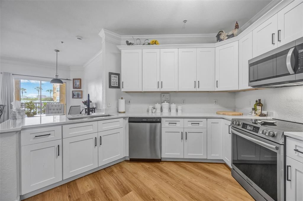 For Sale: $263,000 (2 beds, 2 baths, 1153 Square Feet)