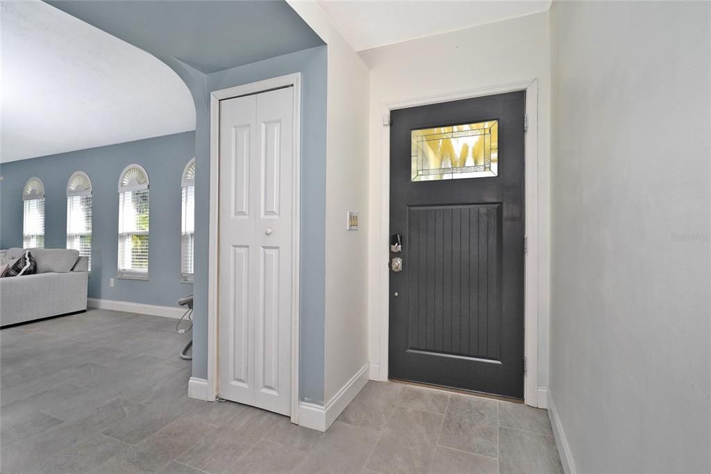 For Sale: $289,900 (3 beds, 2 baths, 1565 Square Feet)