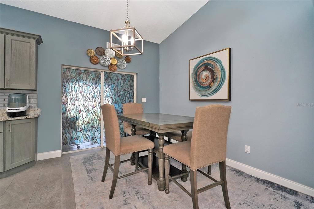 For Sale: $289,900 (3 beds, 2 baths, 1565 Square Feet)