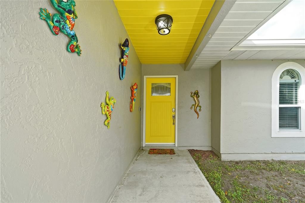 For Sale: $289,900 (3 beds, 2 baths, 1565 Square Feet)