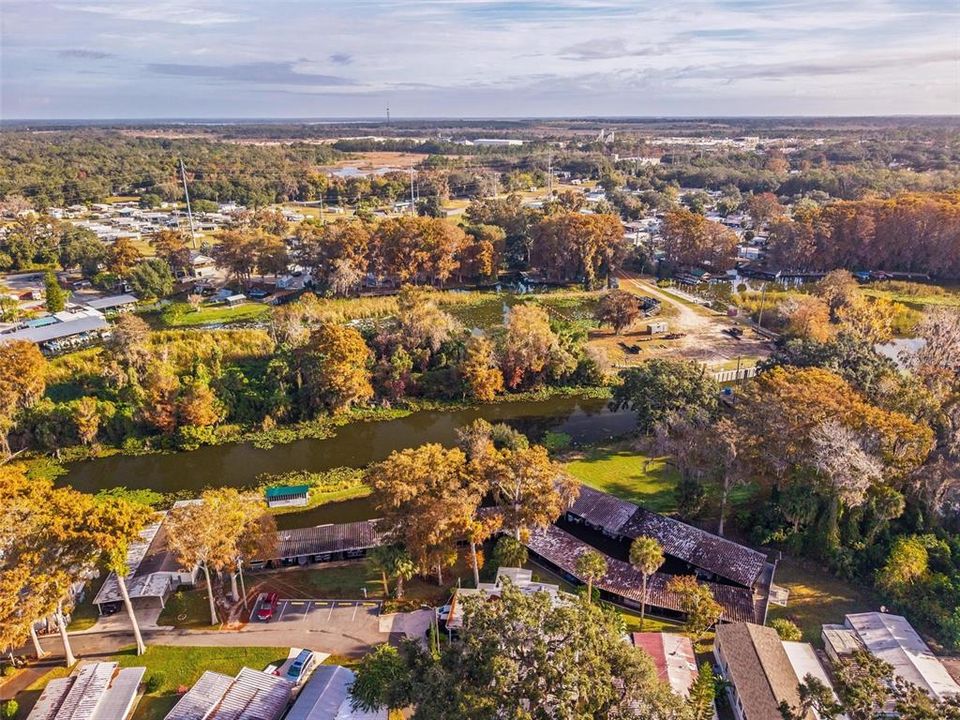 For Sale: $79,900 (2 beds, 1 baths, 552 Square Feet)