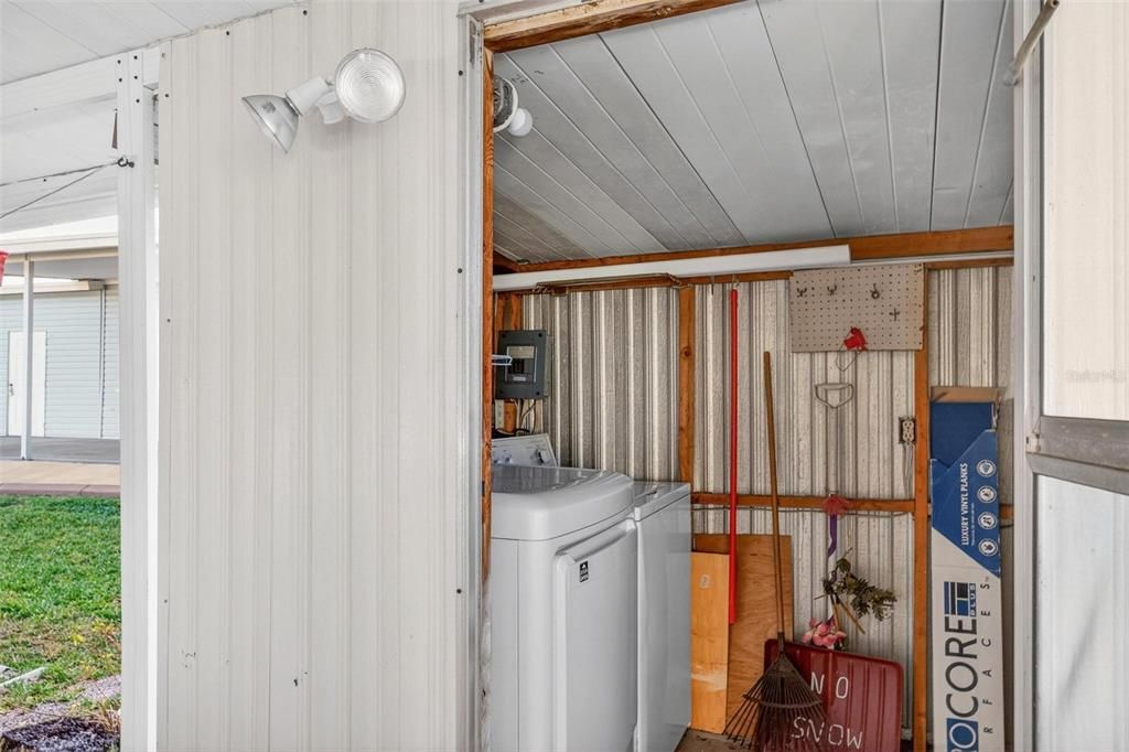 For Sale: $79,900 (2 beds, 1 baths, 552 Square Feet)