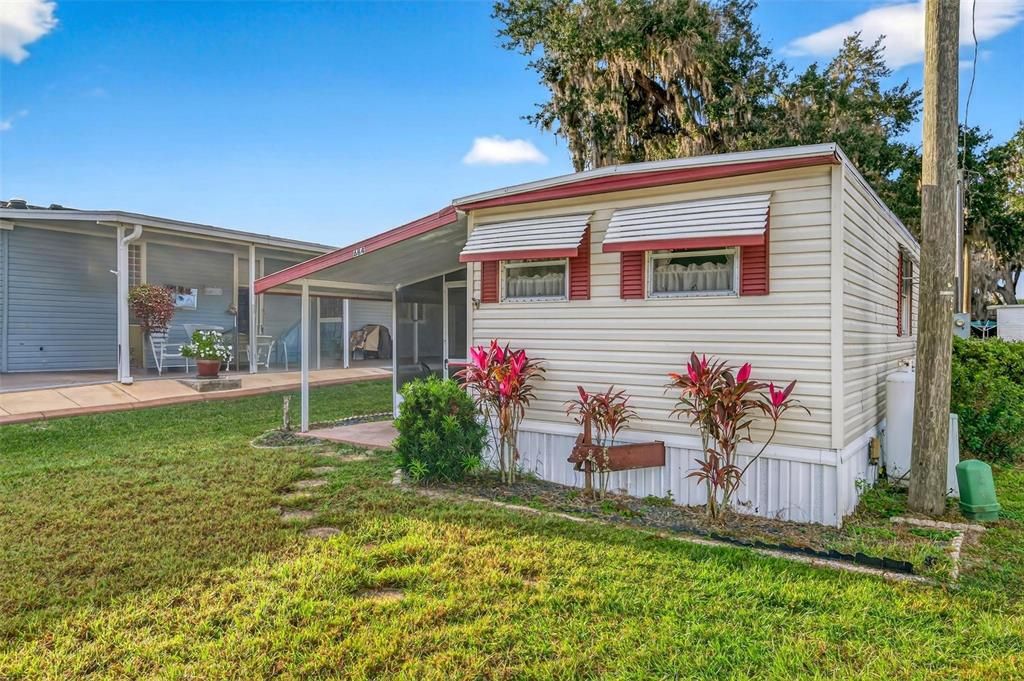 For Sale: $79,900 (2 beds, 1 baths, 552 Square Feet)