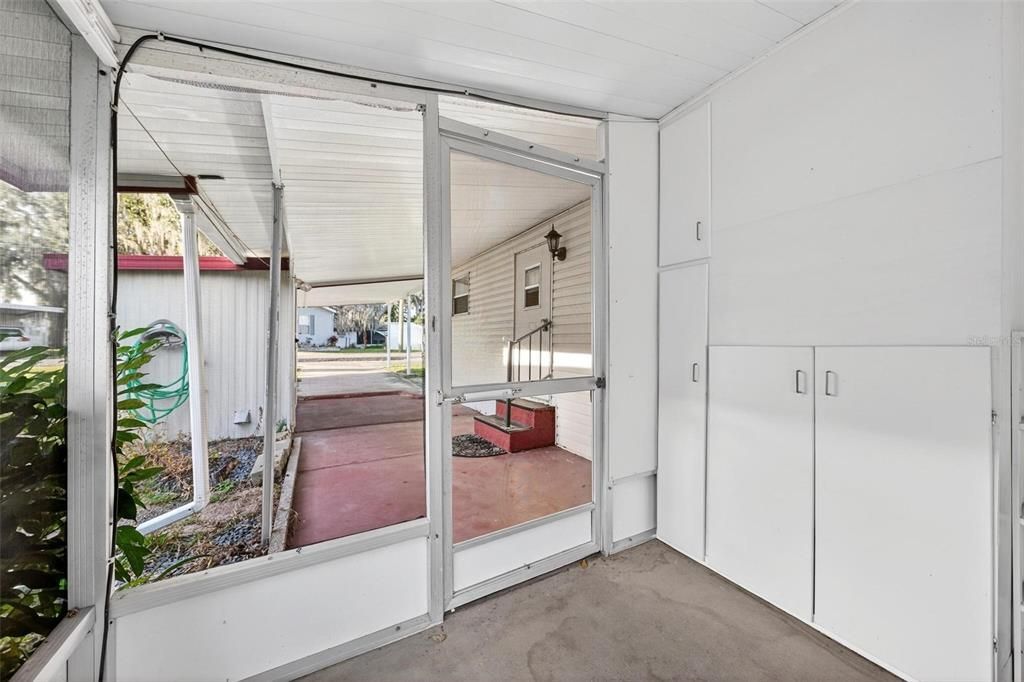 For Sale: $79,900 (2 beds, 1 baths, 552 Square Feet)