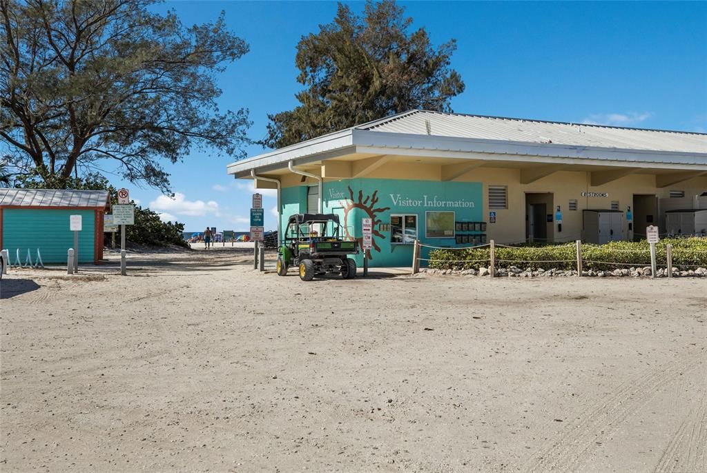 For Sale: $469,000 (2 beds, 2 baths, 1027 Square Feet)