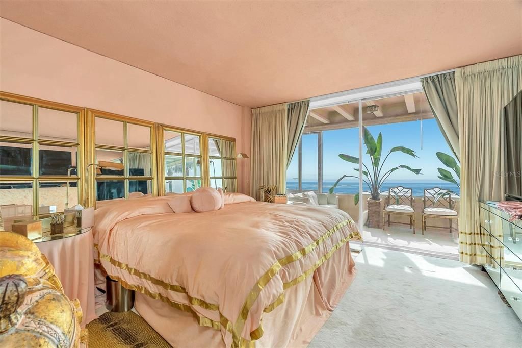 出租: $4,000 (1 贝兹, 2 浴室, 1165 平方英尺)