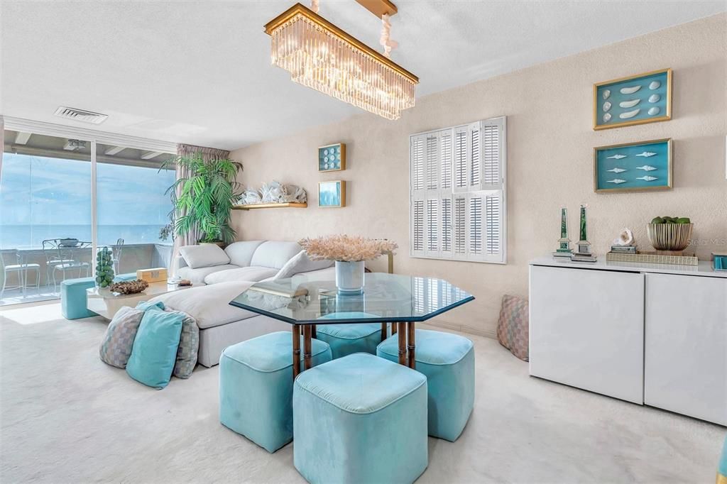 出租: $4,000 (1 贝兹, 2 浴室, 1165 平方英尺)