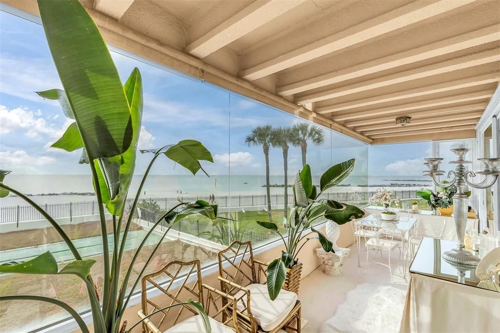 出租: $4,000 (1 贝兹, 2 浴室, 1165 平方英尺)